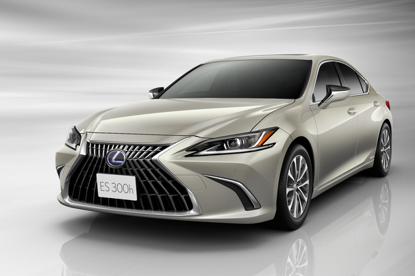 ES | LEXUS TOKYO（レクサス東京）
