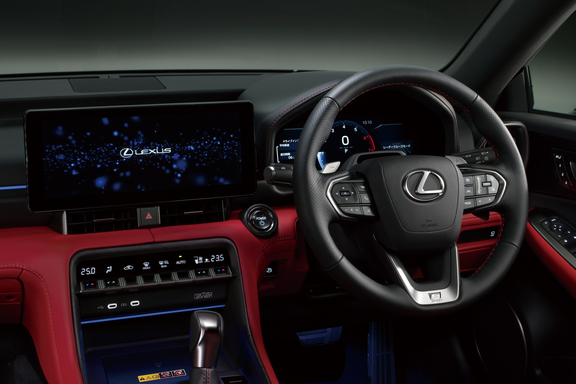 IS300h “F SPORT” 2WD