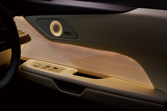 ES350e “Rr Comfort package”