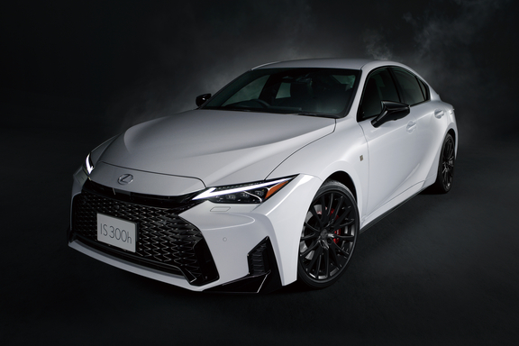IS300h “F SPORT Mode Black Ⅵ”